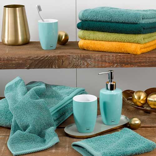 Jadegrønne håndklæder