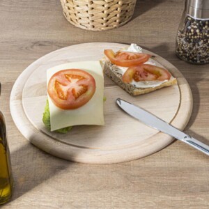 Rundt skære/smørebræt - birketræ Ø 25 cm.