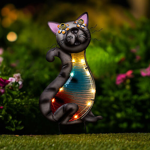 Kat m/ solcellelys - 31 x 18 x 6,5 cm.